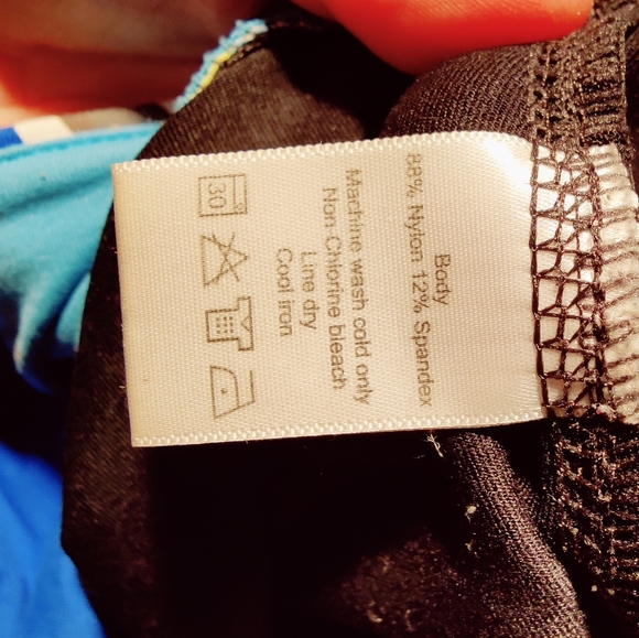 ALO Yoga pants - Picture 2 of 7